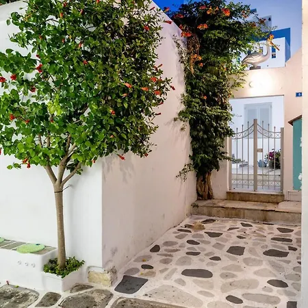 Pelican Hotel Parikia (Paros)