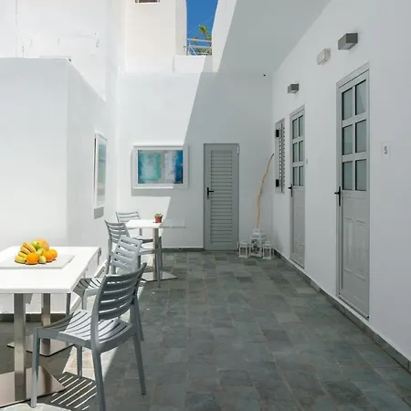 Pelican Hotel Parikia (Paros)