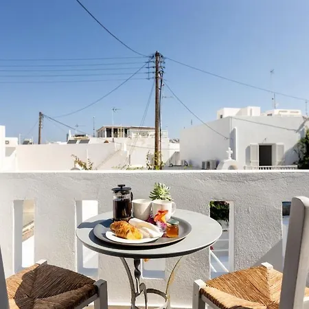 Pelican Hotell 2*