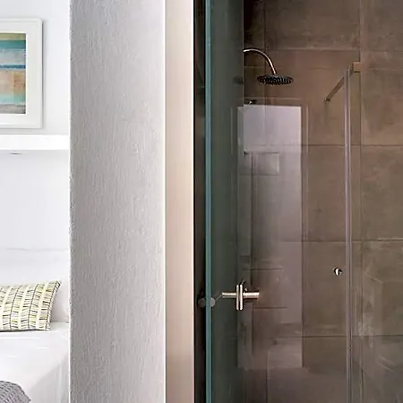 Pelican Hotell